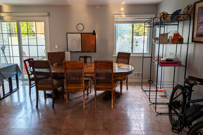 Kitchen Dining Room - Room with Private Bath in Spacious 3Br with Basement, Patio, Community Pool Condo
