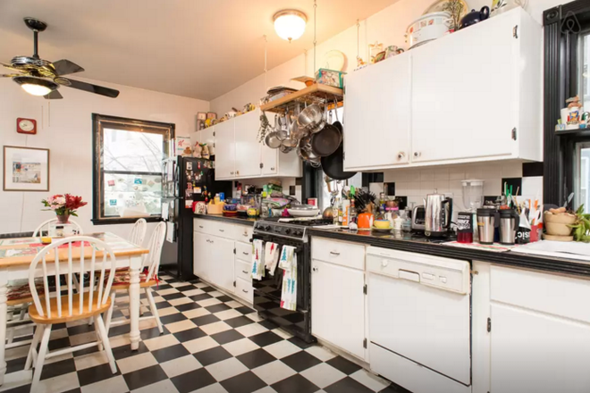 Photo - Spacious Room in Edwardian House