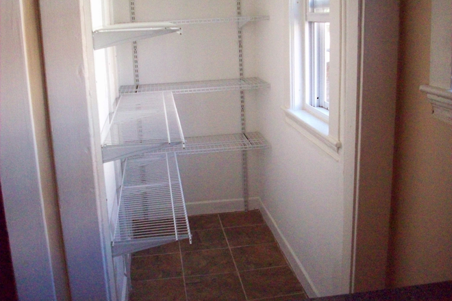 Pantry - 1br in 4br apartment $1050