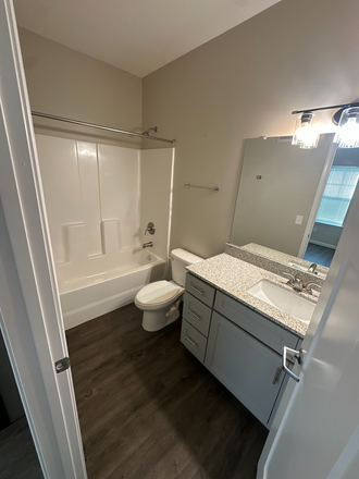 Private Bathroom - Private Room Available in Phase 2 Bellamy Apartments