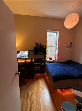 Room - Spacious Room in Tri-Taylor (Sublease with ability to renew lease) Apartments