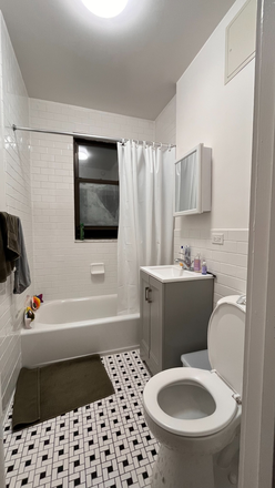 Bathroom - Studio apartment next to campus