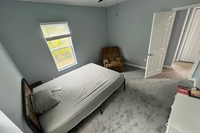 Bedroom 4 - Fully Furnished Bedrooms for Rent – Ideal for ODU Students & Military, Available May 1, 2025