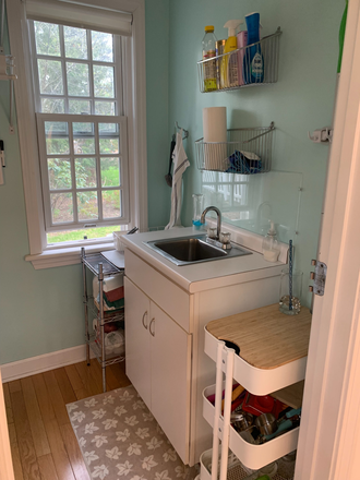 Kitchen - Studio Apartment Burlington Hill Section