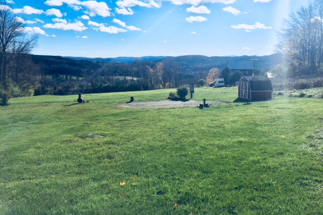 View of property from driveway - 3 bedroom house on 7 acres with incredible views