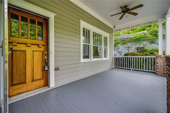front porch - Charming house close to eateries, Beltline, and campus