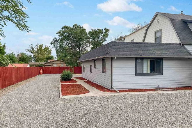 parking options - Orchard House - Student House next to campus