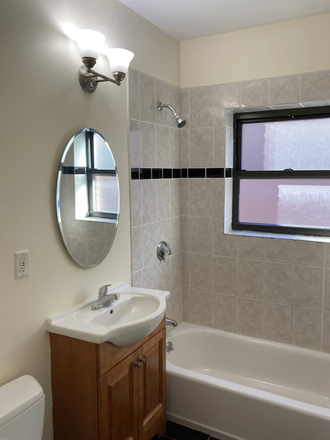bathroom - Huge 3 bedrooms large living room in Longwood Ave Walk to Campus Apartments