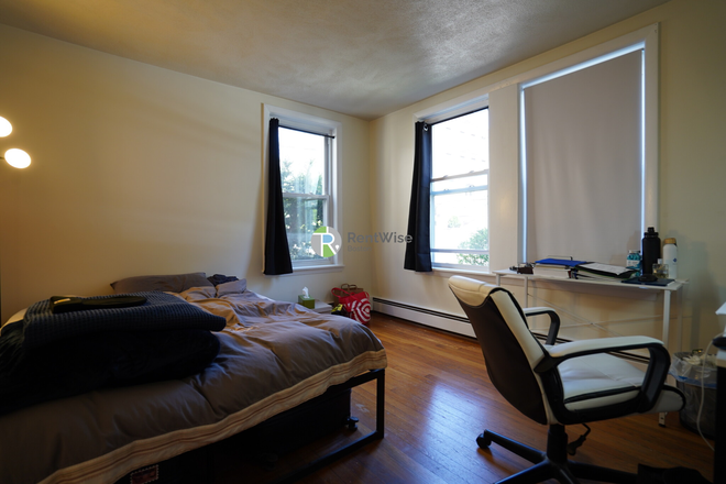 1 - AVAIL NOW〡2bed off Beacon〡H/HW Includ.〡Cats ok〡Parking for Rent | No Fee Apartments
