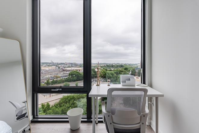 bedroom - Union Market/NoMa - Furnished Private Rooms Apartments