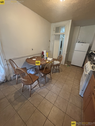 Call NOW for showings! 617-236-8550 - SOUTH HUNTINGTON AVE - BROWNSTONE JP/MH 2BR SPLIT FOR 3 PPL *AVAIL NOW* W/ FLEX LAYOUT, FIREPLACE! Apartments