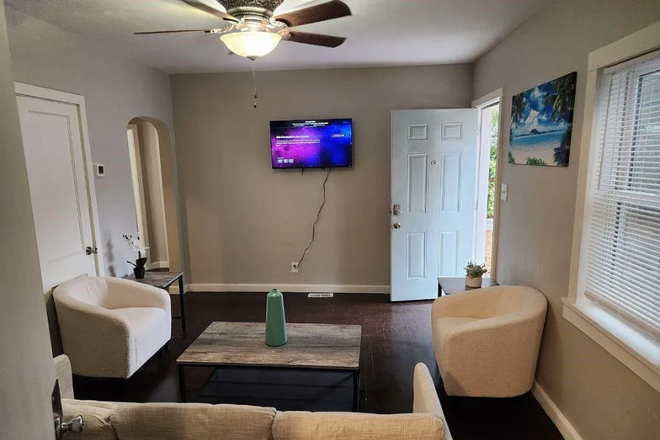 living room - 4910 Killam Ave, Norfolk 23508 House