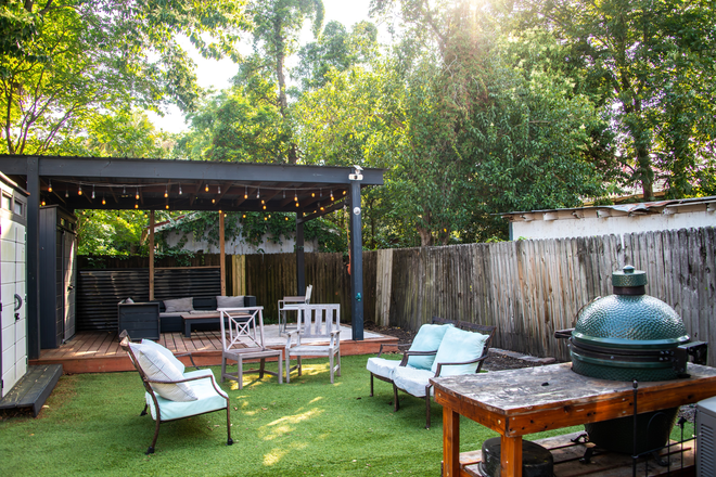 Fully fenced backyard designed for entertaining, relaxation, and families - 4BR/3BA Renovated Hampton Park Home | Minutes to MUSC