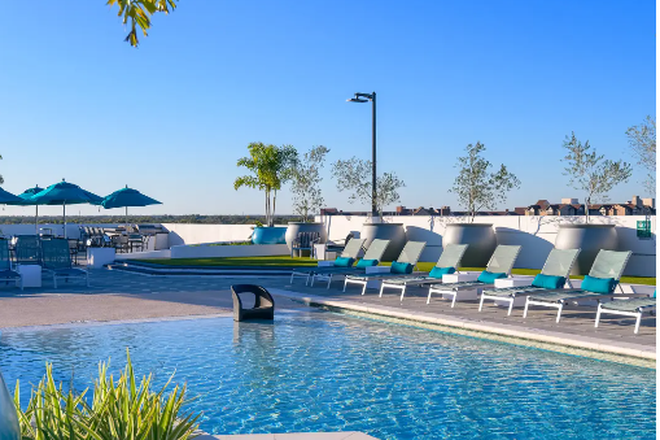 Rooftop pool - The Standard Tampa (move in ASAP)