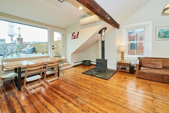 Living area - East Cambridge near Kendall 3 bed, 2 bath duplex with in-unit laundry and private roof deck