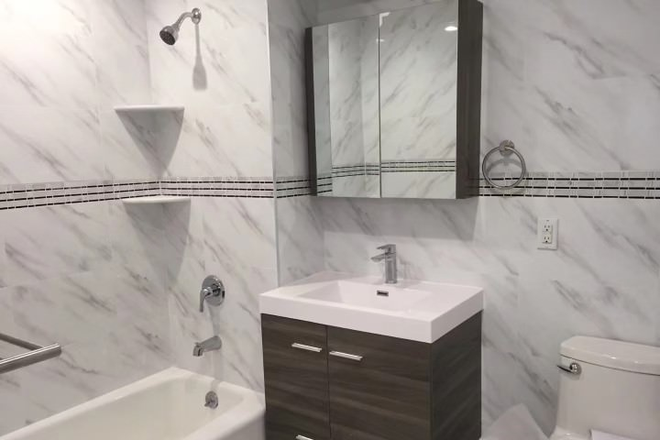 Bathroom - Modern Elmhurst Two Bedroom and One Bathroom Apartments