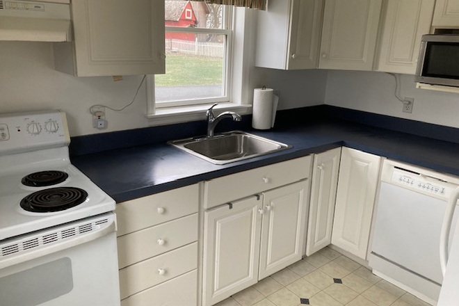 Kitchen - 2BR Carriage House for PU affiliate only-Washington Ave-Princeton