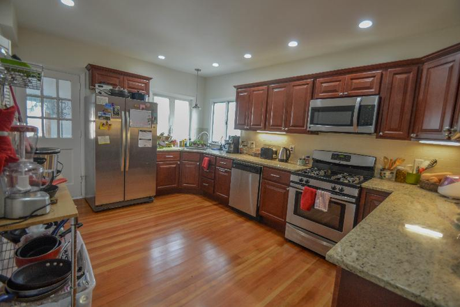 Kitchen - Brand New Listing! Beautiful 5 Bed 2 Bath on Walker St. in Davis Square! Prime Location Near Campus Apartments