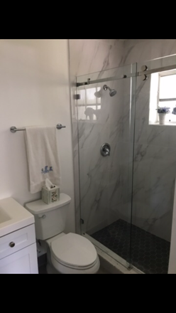 Bathroom - Beautiful 3/2 house near UM for rent