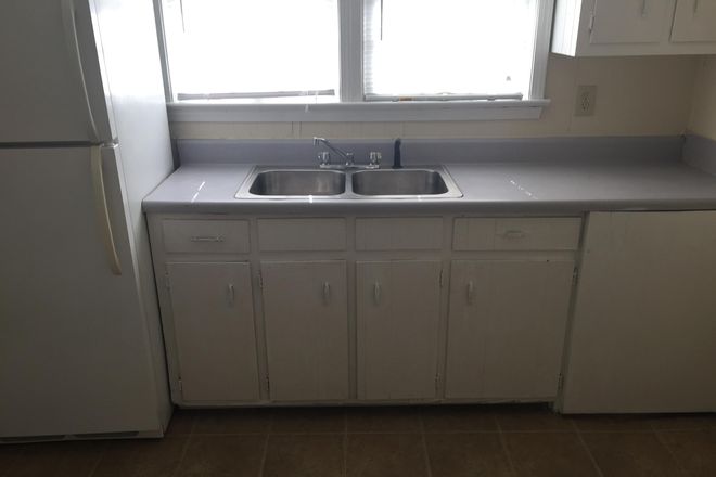 Kitchen sink - 537-A House