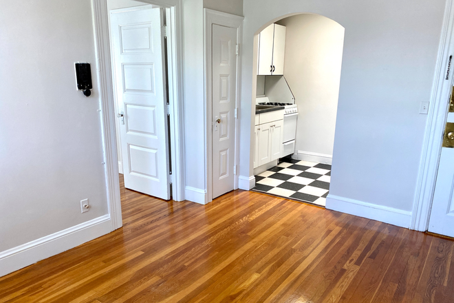 Sun Drenched Living Room - Lovely 1 Bedroom Apartment. Heat & Hot Water Included. Walk to Brown University.