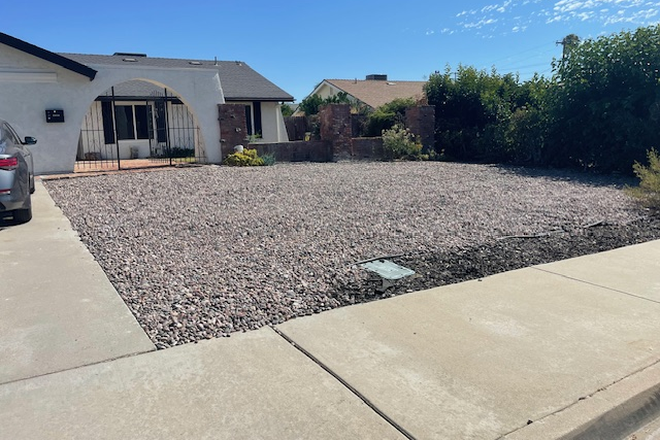 Front area designed for Off Street Parking - OPEN HOUSE Sunday 5/18 12-2pm Walk to Campus! 4 Bedroom house newly remodeled.