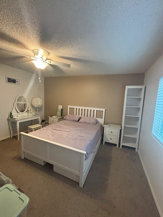 room - Large single room with walk-in closet in 2b/2b at Allina La Jolla starting December 30 (flexible)