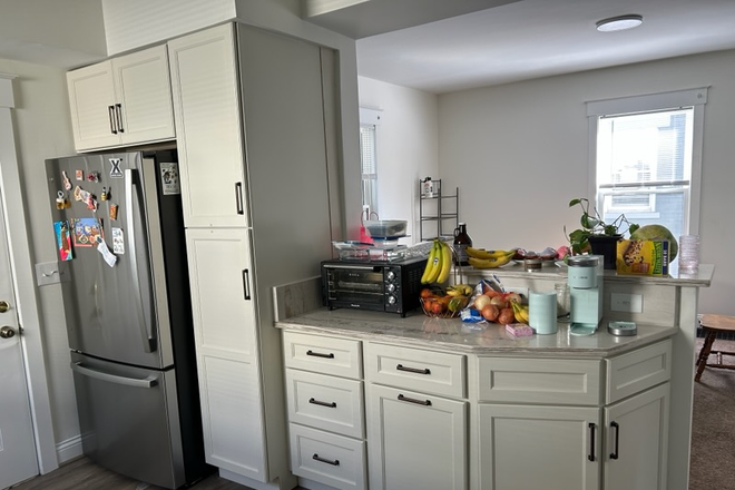 Kitchen - BEST LOCATION & !! Just Completed Kitchen Renovation.