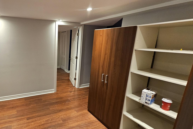 Living area - Dufferin Grove, 420 sq. ft. studio,  util. incl., storage, wash/dryer,  partial furn. optional House