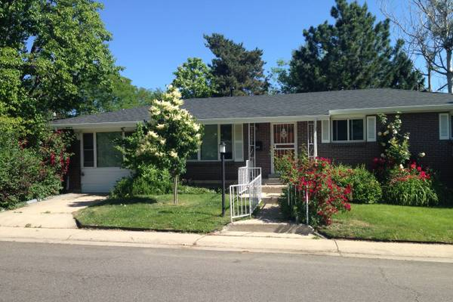 Front Street View - Wonderful Spacious Brick just a few blocks to DU!!! House