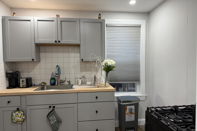 Kitchen - UMass North off Campus Housing Duplex