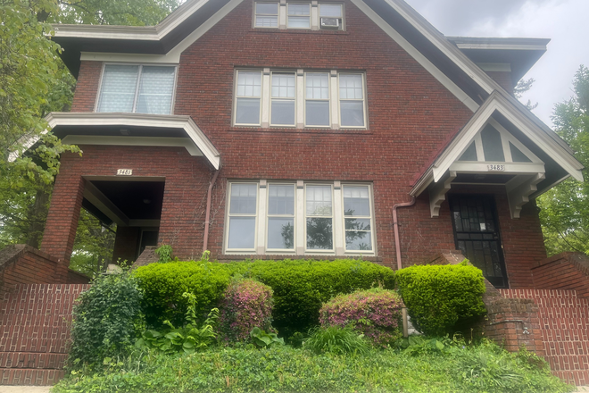 outside, front - Furnished 2 bedroom 1 bath apartment, walking distance to campus
