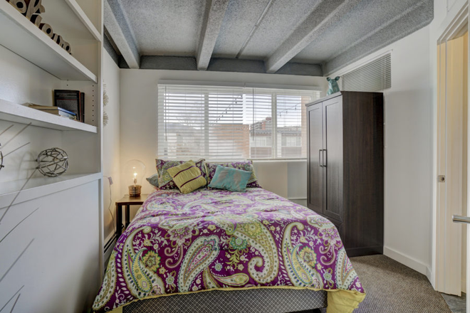 Bedroom - The Sterling Boulder Apartments