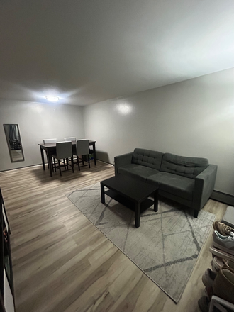 Entrance View - Willington Oaks One Bedroom Apartment /w Furniture