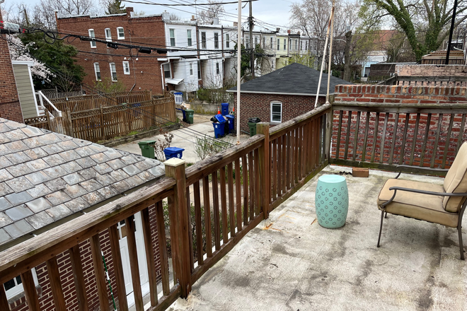 Photo - SEE VIDEO!!  Short Walk to JHU/Shuttle! Priv. bathroom/parking/ cleaning/ GORGEOUS, Historic, Spaci Townhome