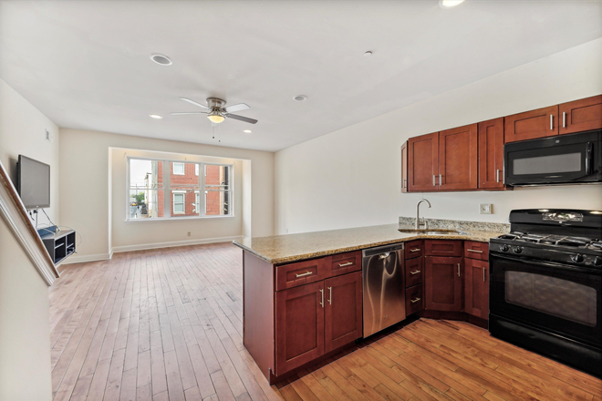 Kitchen Unit B - 1916 N 18th St - 5 & 6 Bed Layouts With Outdoor Spaces! Rental