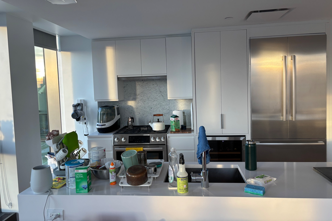 Kitchen - Modern two bedroom apartment with stunning view