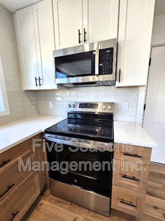 Range - Brand New 3 Bedroom or 2 bed plus flex room Apartments