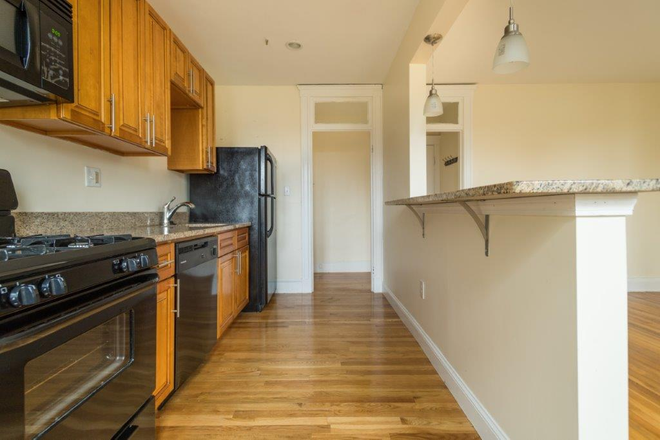 Visit hubrealtyproperties.com - Light and bright studio, with dishwasher and disposal, heated Apartments