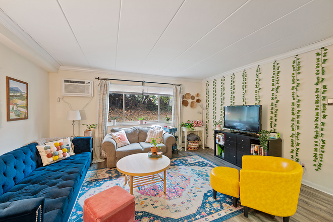 Living room - 3305-3307Jefferson Ave. Apartments