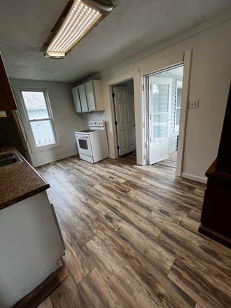 Kitchen - S 26th Street Residential All UTILITIES INCLUDED