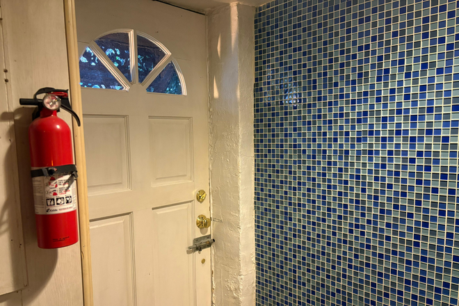 Doorway entrance - Private Georgetown Studio $1,850/month near GU campus Apartments