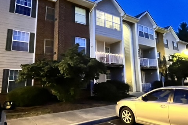 Apartment exterior - Stroubles Creek Apartment