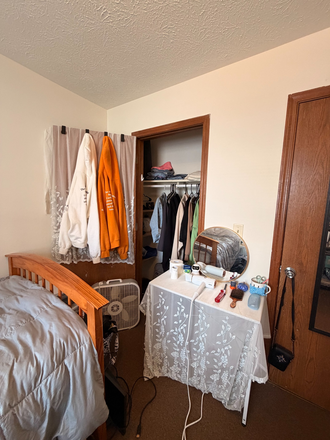 bedroom - Room 5 minutes from PMU, 26-27 Lease Takeover Apartments