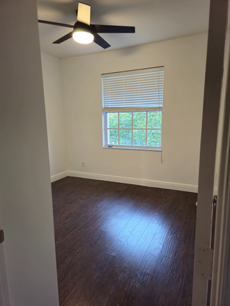 Bedroom - Townhouse close to campus