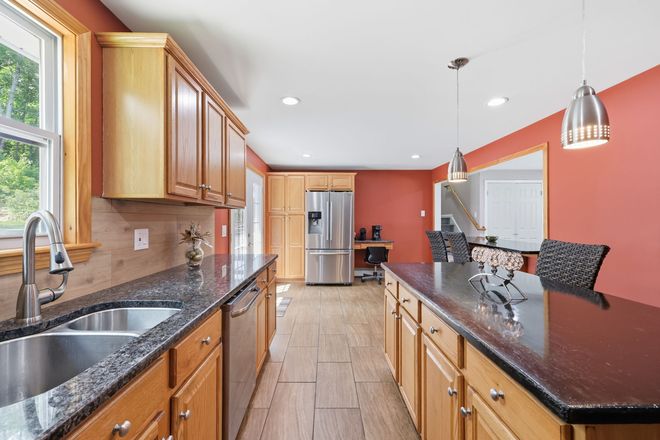 Kitchen - Meadow Trail Retreat | Private Pond + 5 Acres Near UConn House