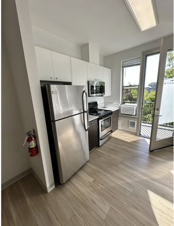 Kitchen - The Campus Lofts