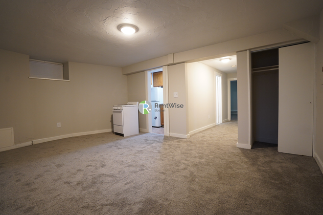 1 - AVAIL NOW-Sweet Brighton 1 bed, Cat ok, NO Broker Fee! Apartments