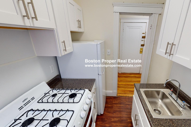 a - Beautiful spacious studio Apartments