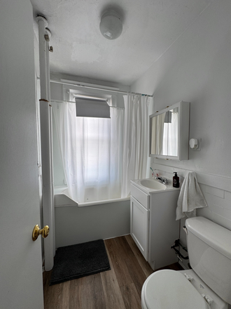 1 - Renovated Fenway Studio with Heat & Hot Water Included Apartments